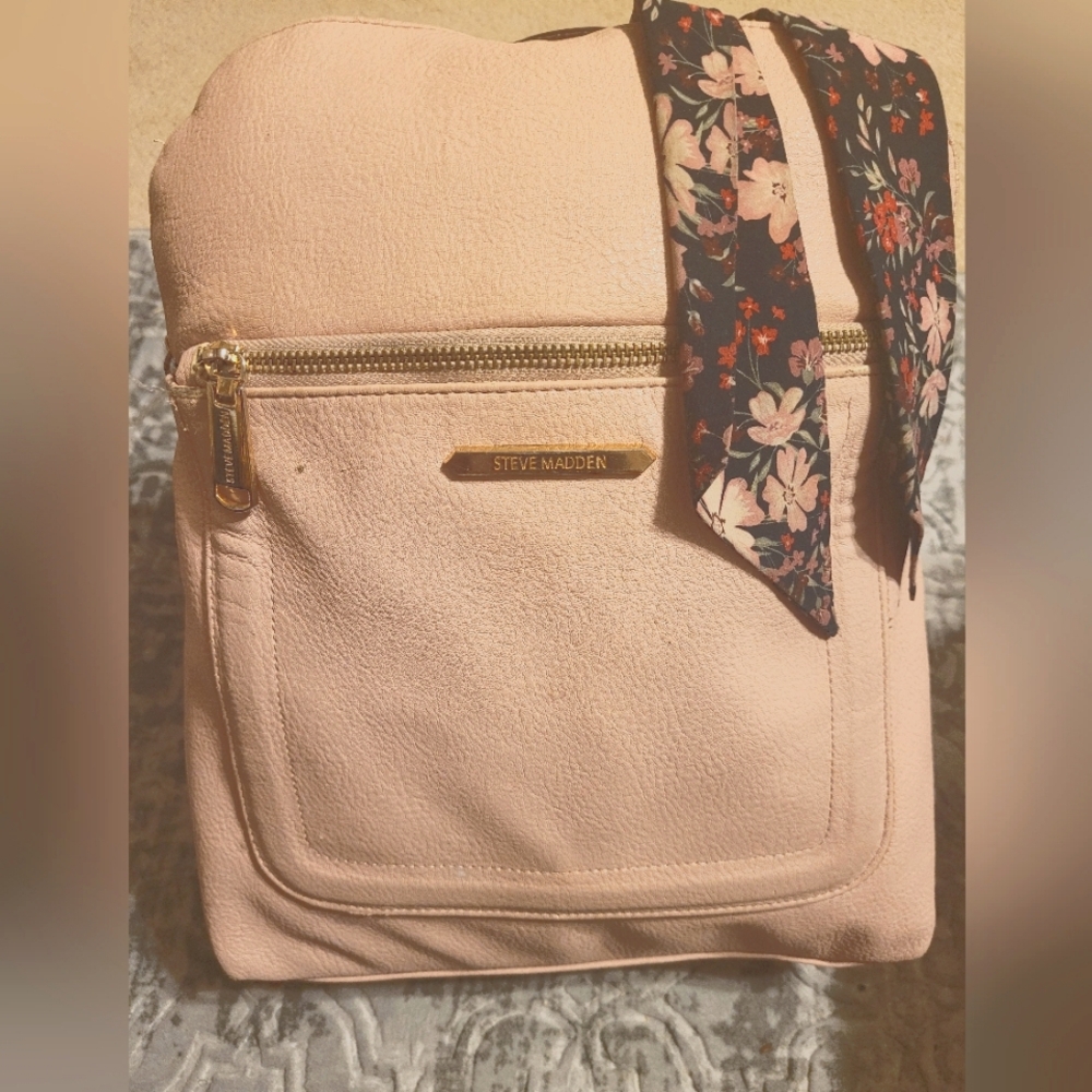 Steve Madden pink backpack